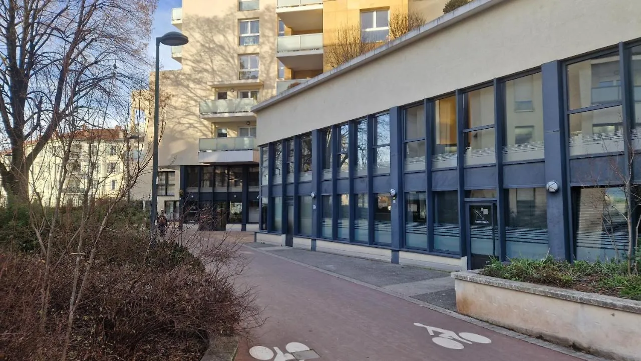 Appartement Joli T2 De 50 M2 En Centre Ville Avec Garage Annecy France